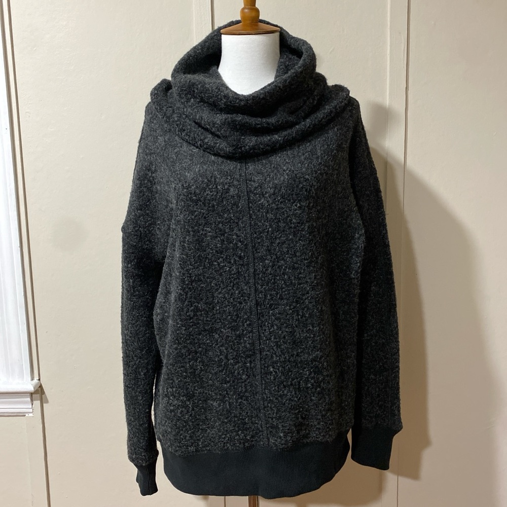 NWT Abercrombie & Fitch Grey Cowlneck Tunic Sweater, Size XS